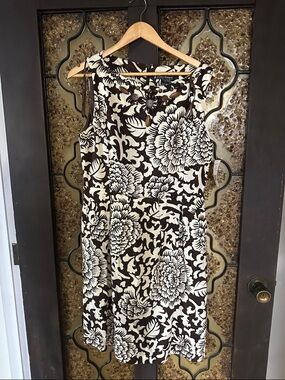 Jessica Howard Sleeveless dark brown & White Floral Shift Dress vintage looking